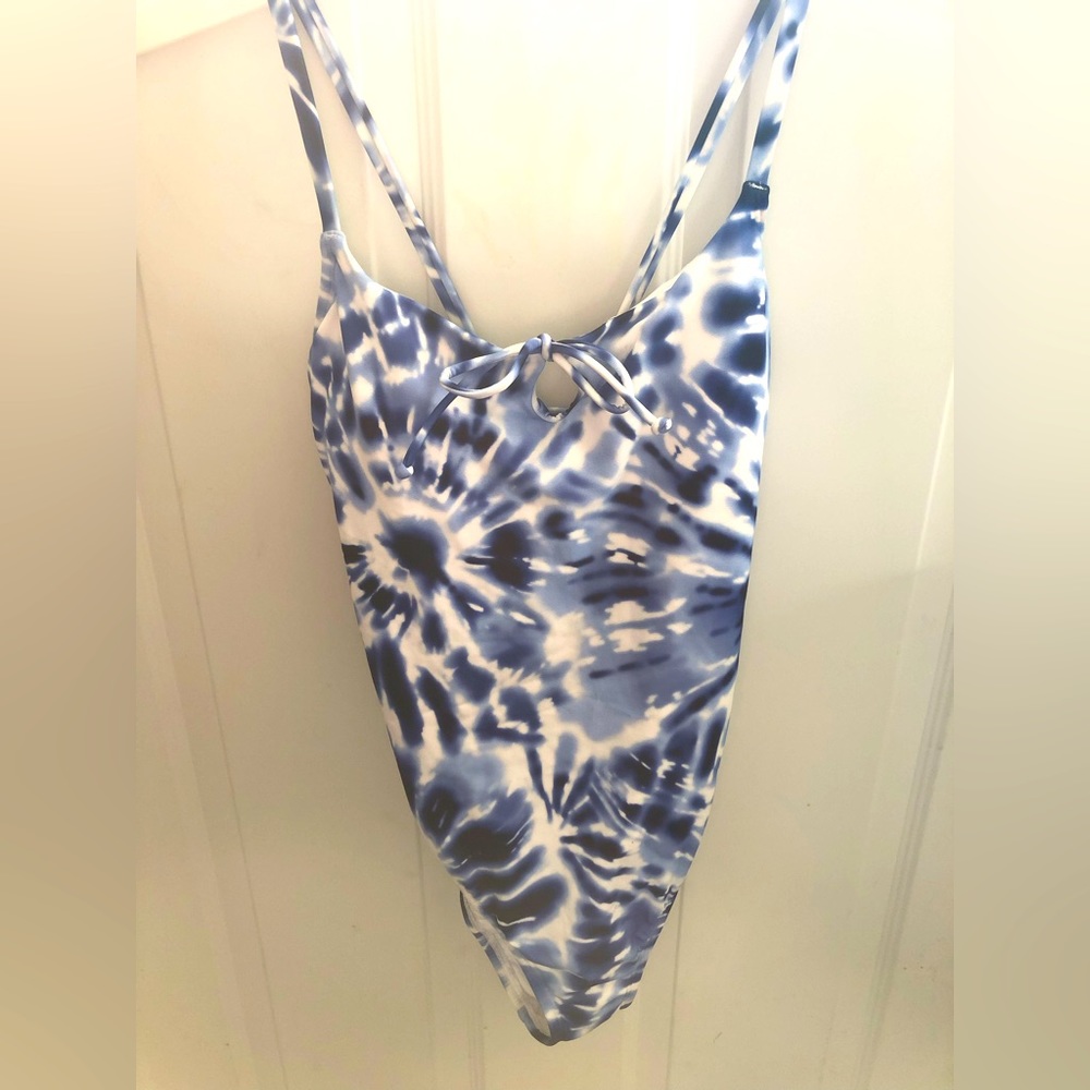 NWT Beach Betty 1 Piece Bathing Suit. Size L